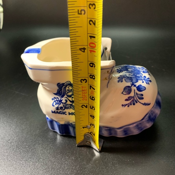 Vintage Ash Tray Boot Magic Mountain Souvenir White Blue Lace Up Floral - Picture 7 of 8